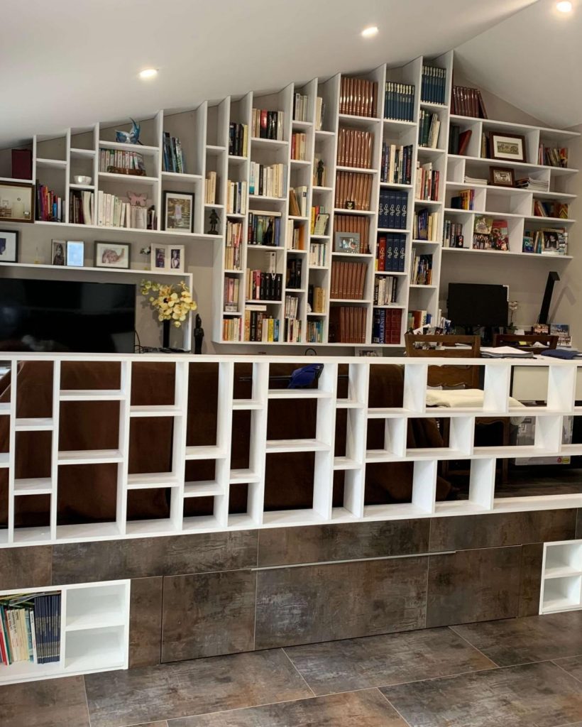 Bibliothèque, Sol Et Lit Coulissant